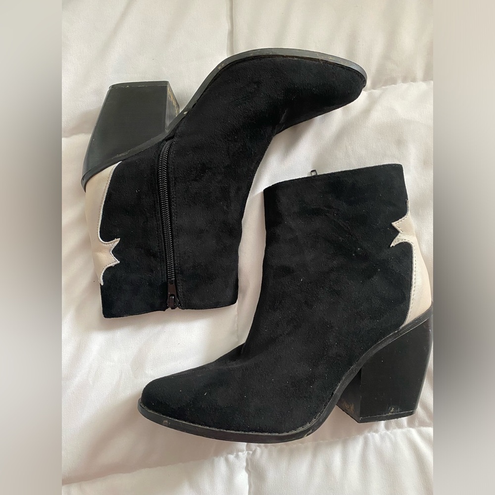 Yoki black and white heeled boots